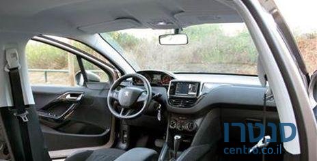 2012' Peugeot 208 208 פיג'ו photo #1