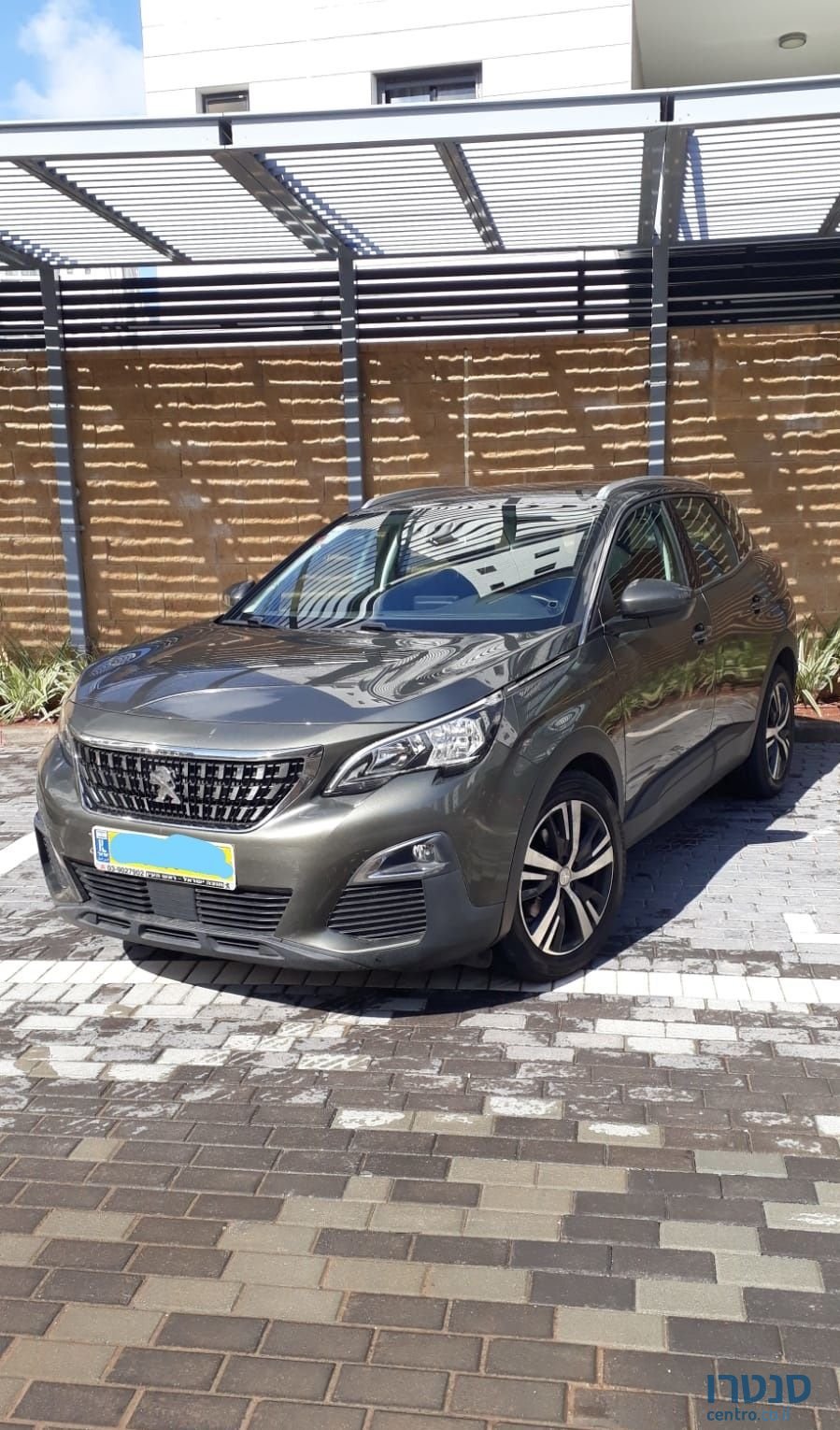 2017' Peugeot 3008 פיג'ו photo #1