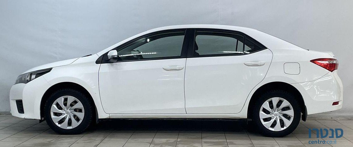 2015' Toyota Corolla photo #4