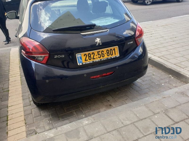 2018' Peugeot 208 פיג'ו photo #4