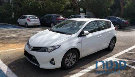 2013' Toyota Auris טויוטה אוריס photo #3