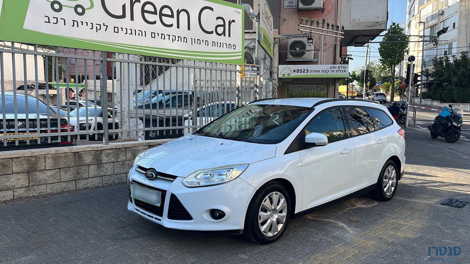 2014' Ford Focus photo #1