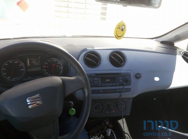 2015' SEAT Ibiza photo #4