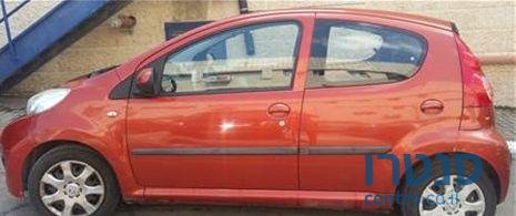 2010' Peugeot 107 107 פיג'ו photo #1