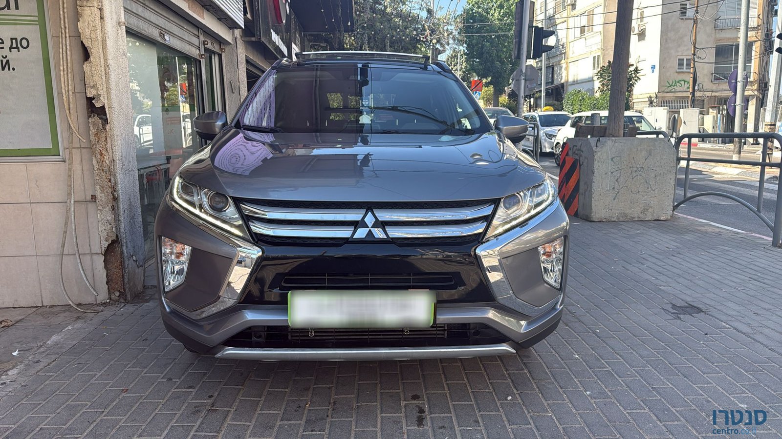 2018' Mitsubishi Eclipse Cross photo #3