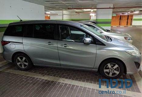 2013' Mazda 5 photo #3