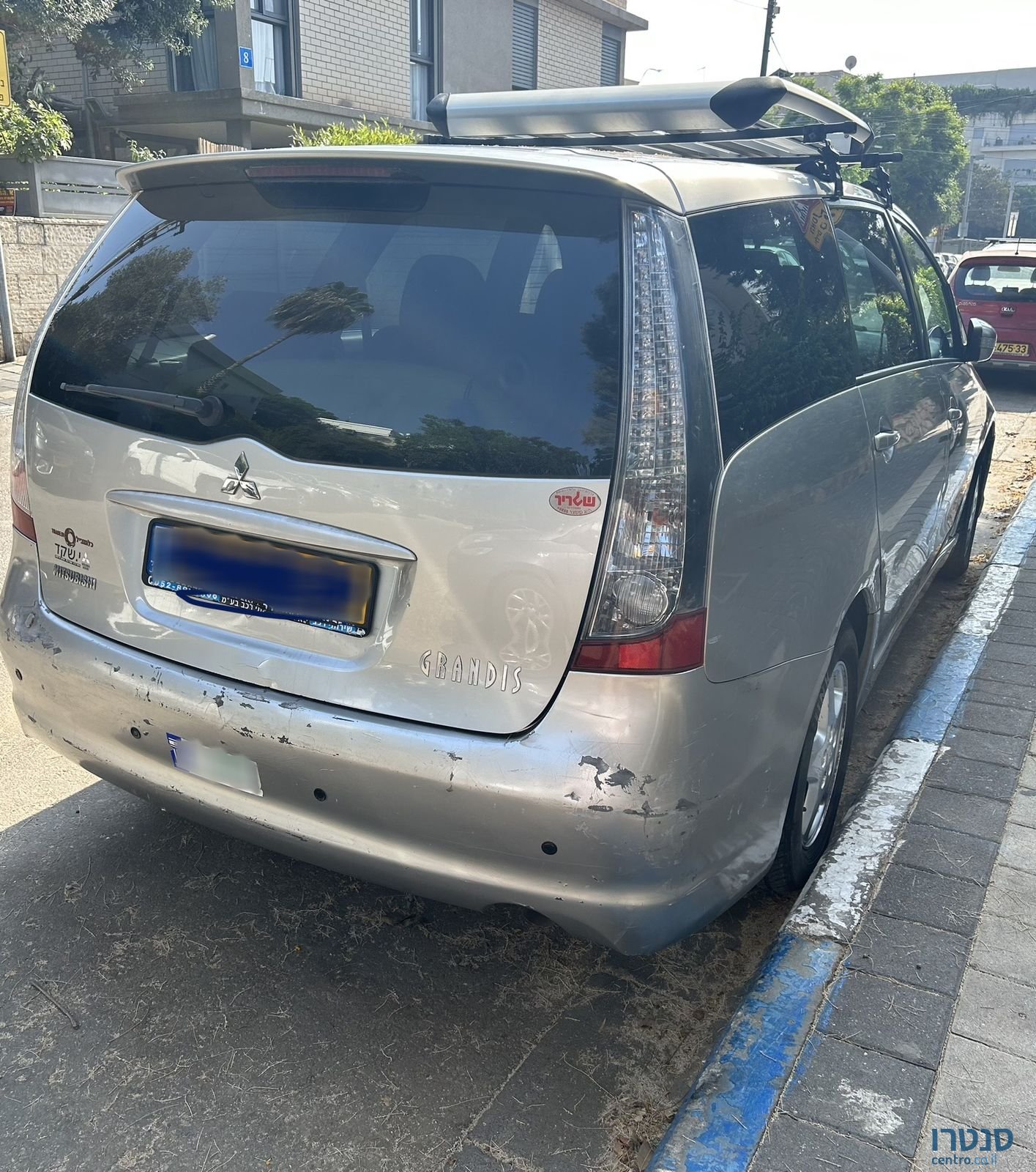 2008' Mitsubishi Grandis מיצובישי גרנדיס photo #4