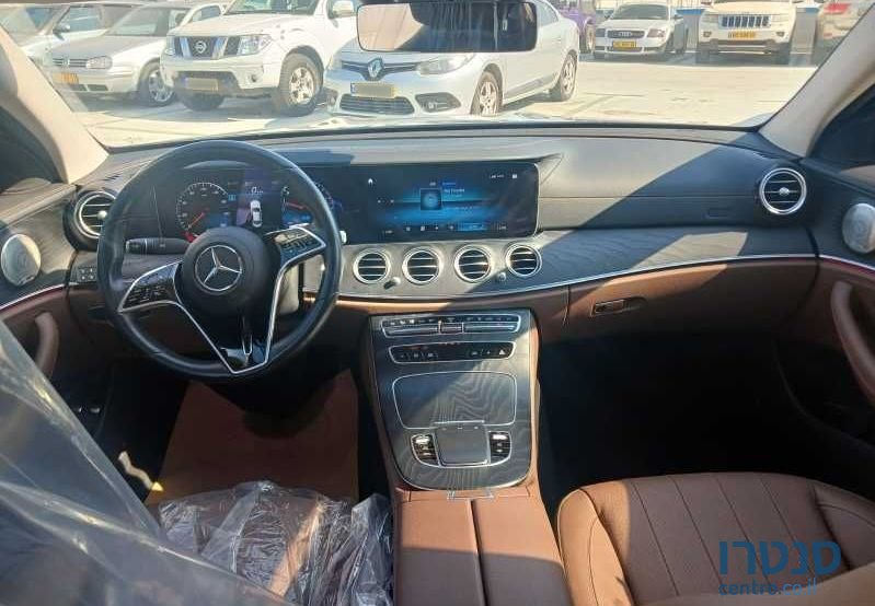 2022' Mercedes-Benz E-Class מרצדס-בנץ photo #3