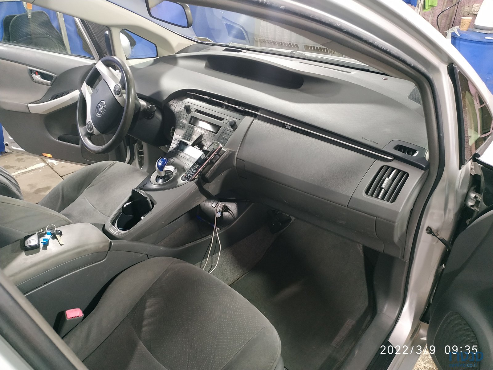 2010' Toyota Prius טויוטה פריוס photo #2