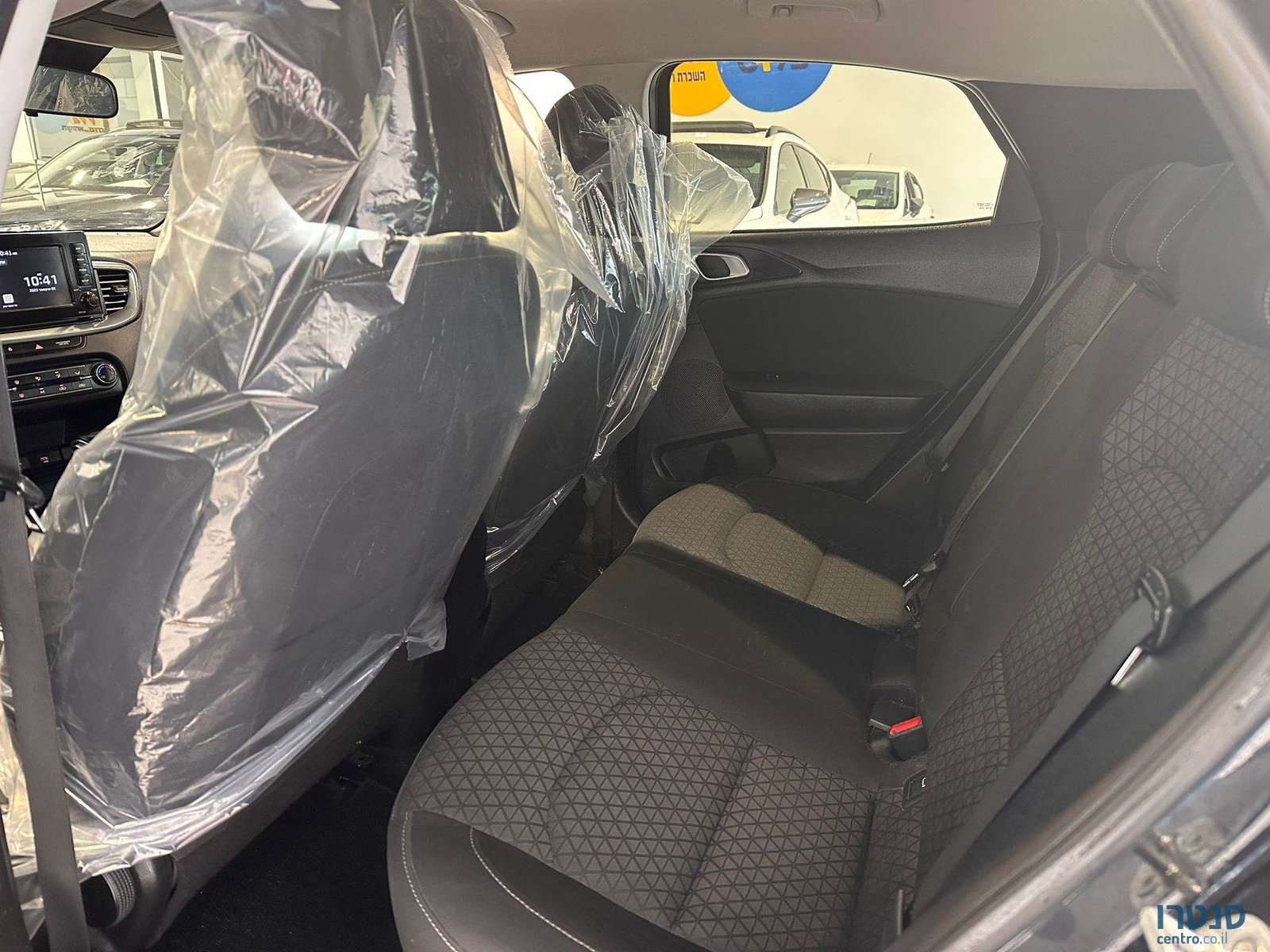 2020' Kia XCeed photo #6