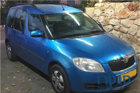 2008' Skoda Roomster photo #1