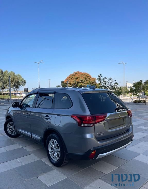 2017' Mitsubishi Outlander מיצובישי אאוטלנדר photo #5