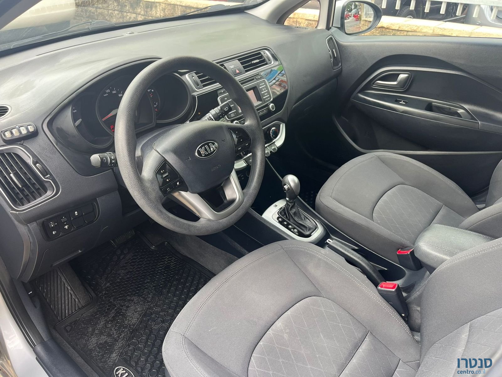 2016' Kia Rio photo #3