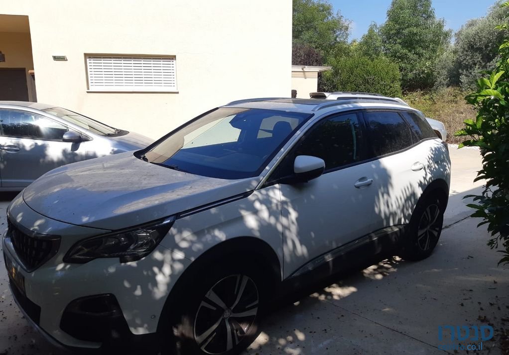 2020' Peugeot 3008 פיג'ו photo #1