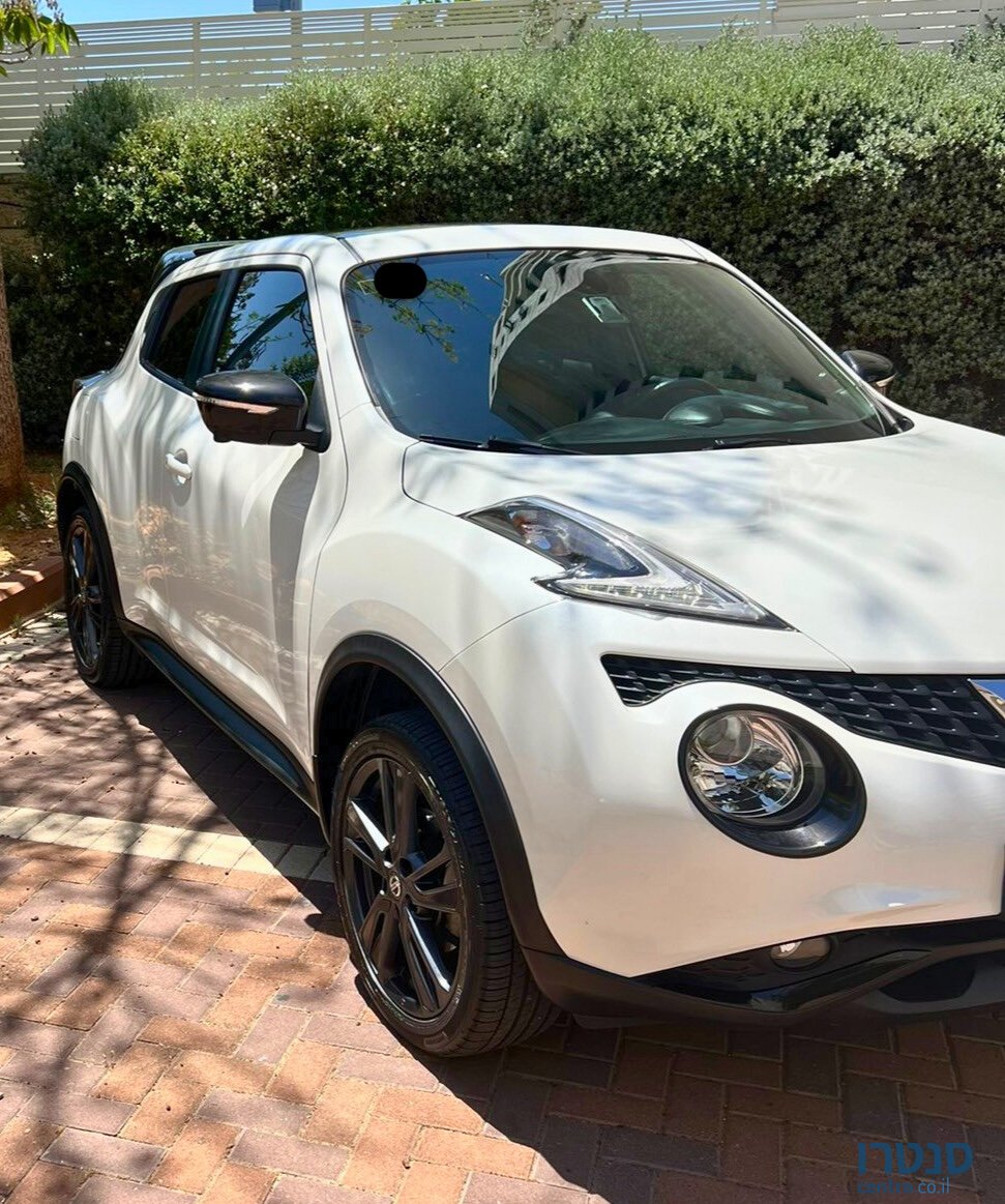 2019' Nissan Juke Tekna Unique photo #5