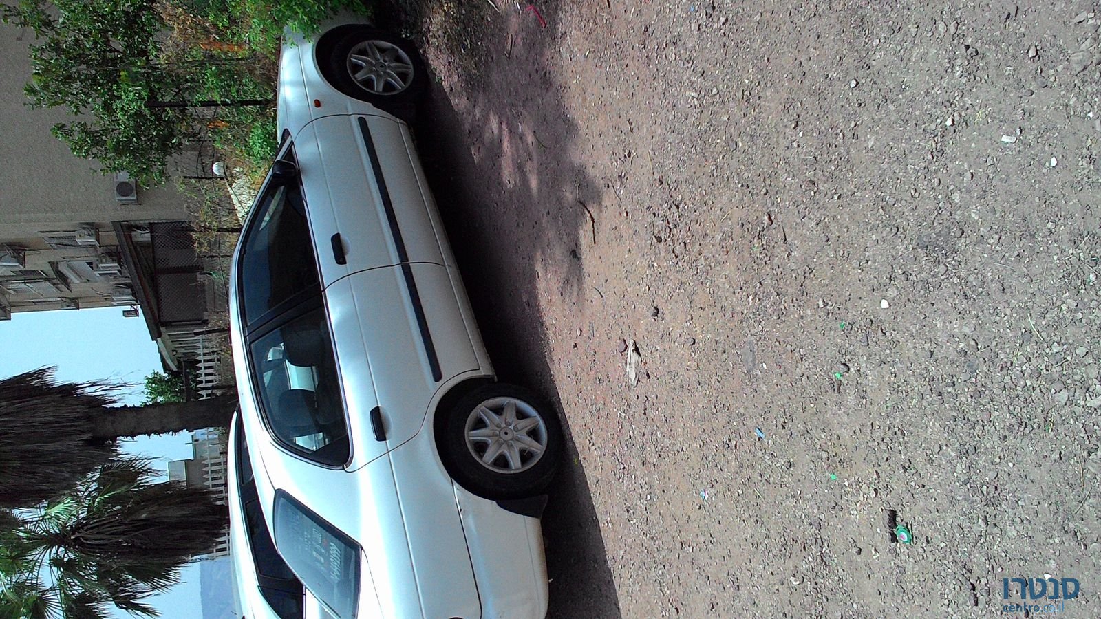 1999' Suzuki Baleno photo #2