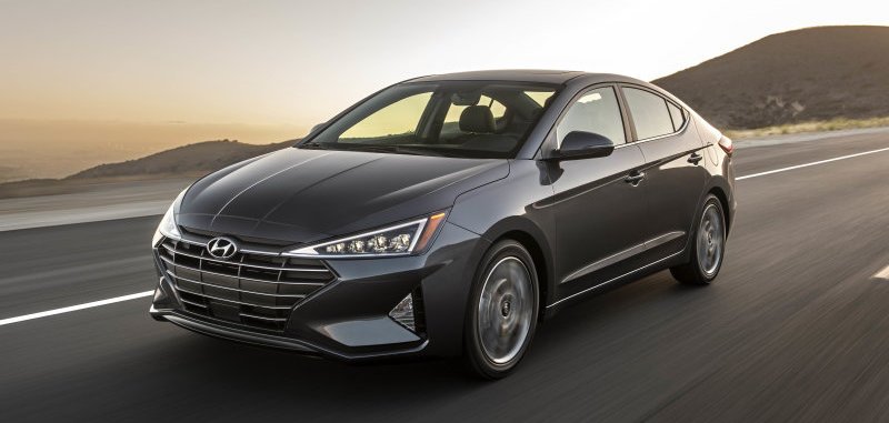 2020 Hyundai Elantra loses manual, gets better mileage and higher price