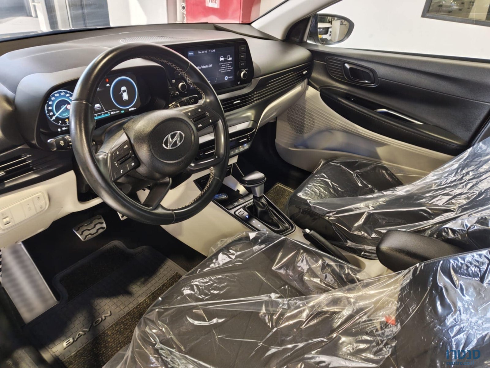 2023' Hyundai Bayon photo #5