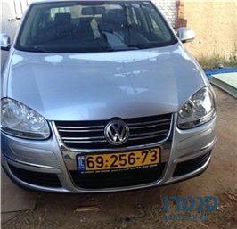 2011' Volkswagen Golf photo #3