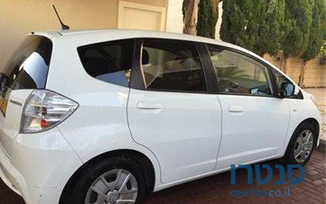 2012' Honda Jazz Hybrid photo #4