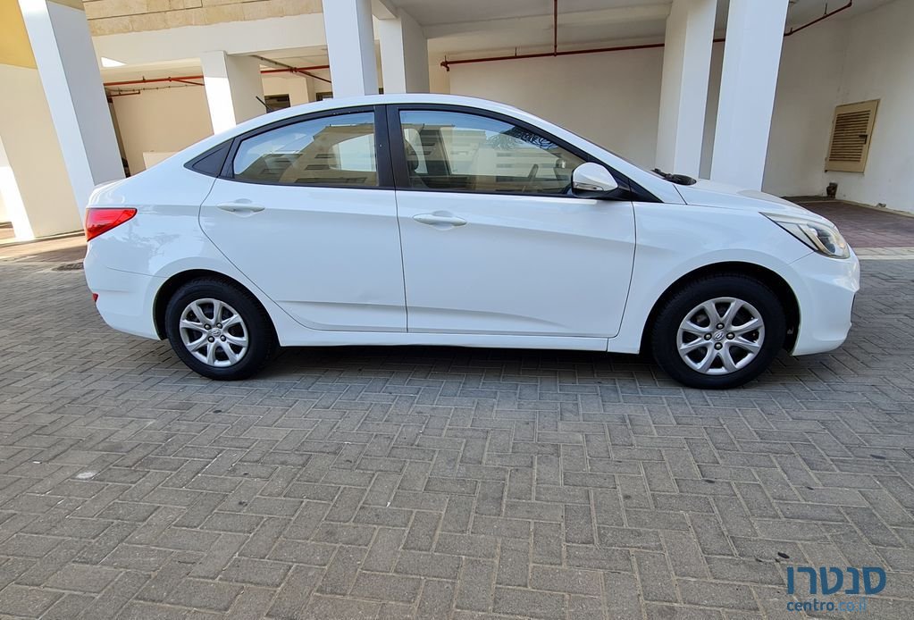 2016' Hyundai i25 יונדאי photo #5