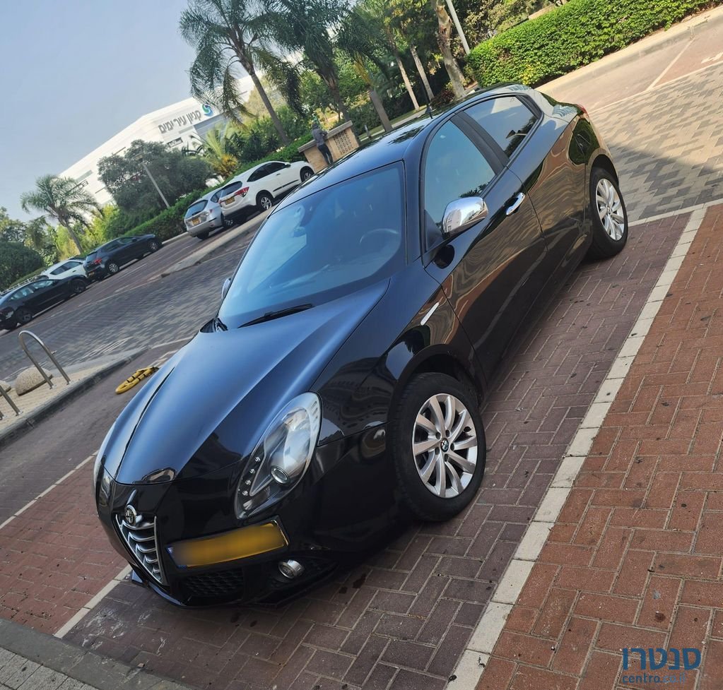2016' Alfa Romeo Giulietta אלפא רומיאו ג'ולייטה photo #1