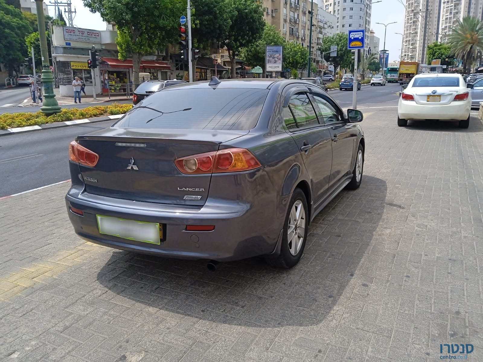 2012' Mitsubishi Lancer photo #6