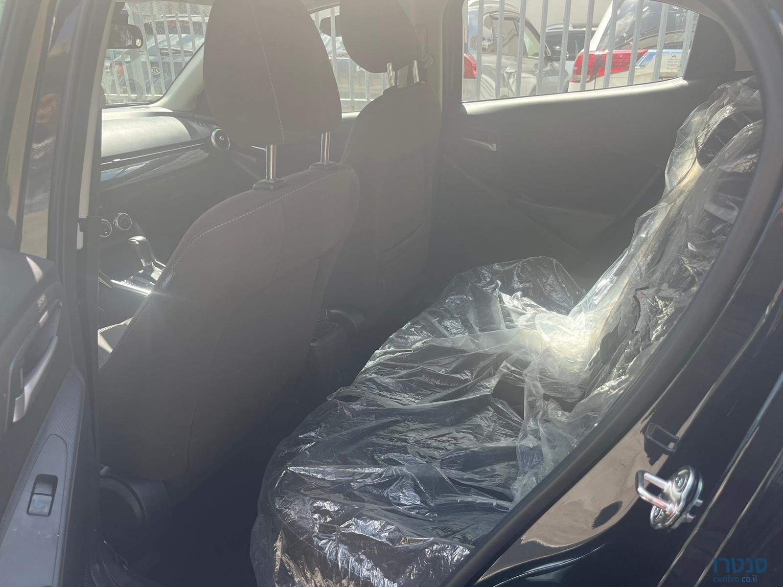 2021' Mazda 2 photo #5