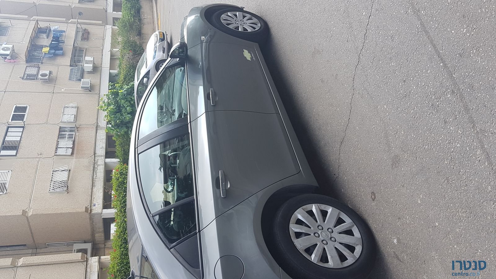 2010' Chevrolet Cruze photo #3