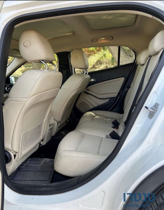 2019' Mercedes-Benz GLA מרצדס photo #4