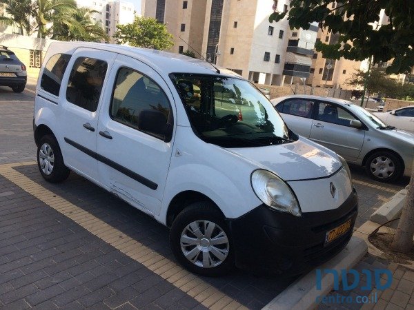 2010' Renault Kangoo photo #1