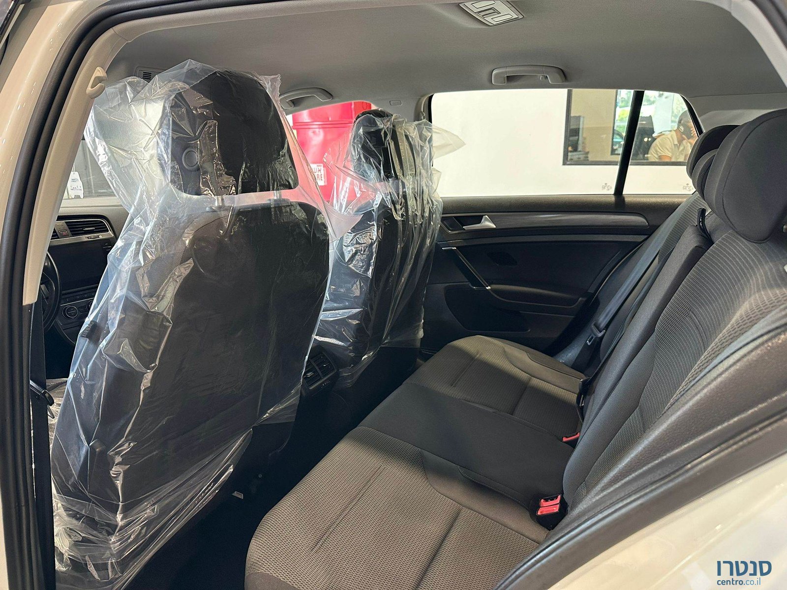 2020' Volkswagen Golf photo #6