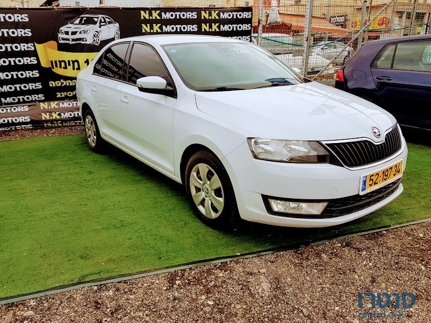 2015' Skoda Rapid photo #2