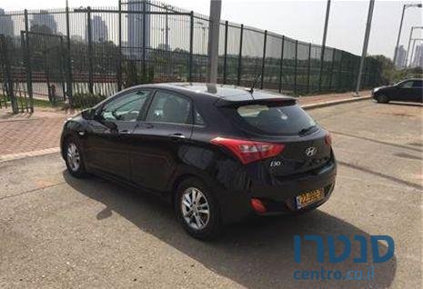 2014' Hyundai I30 פרמיום ‏1600 photo #3