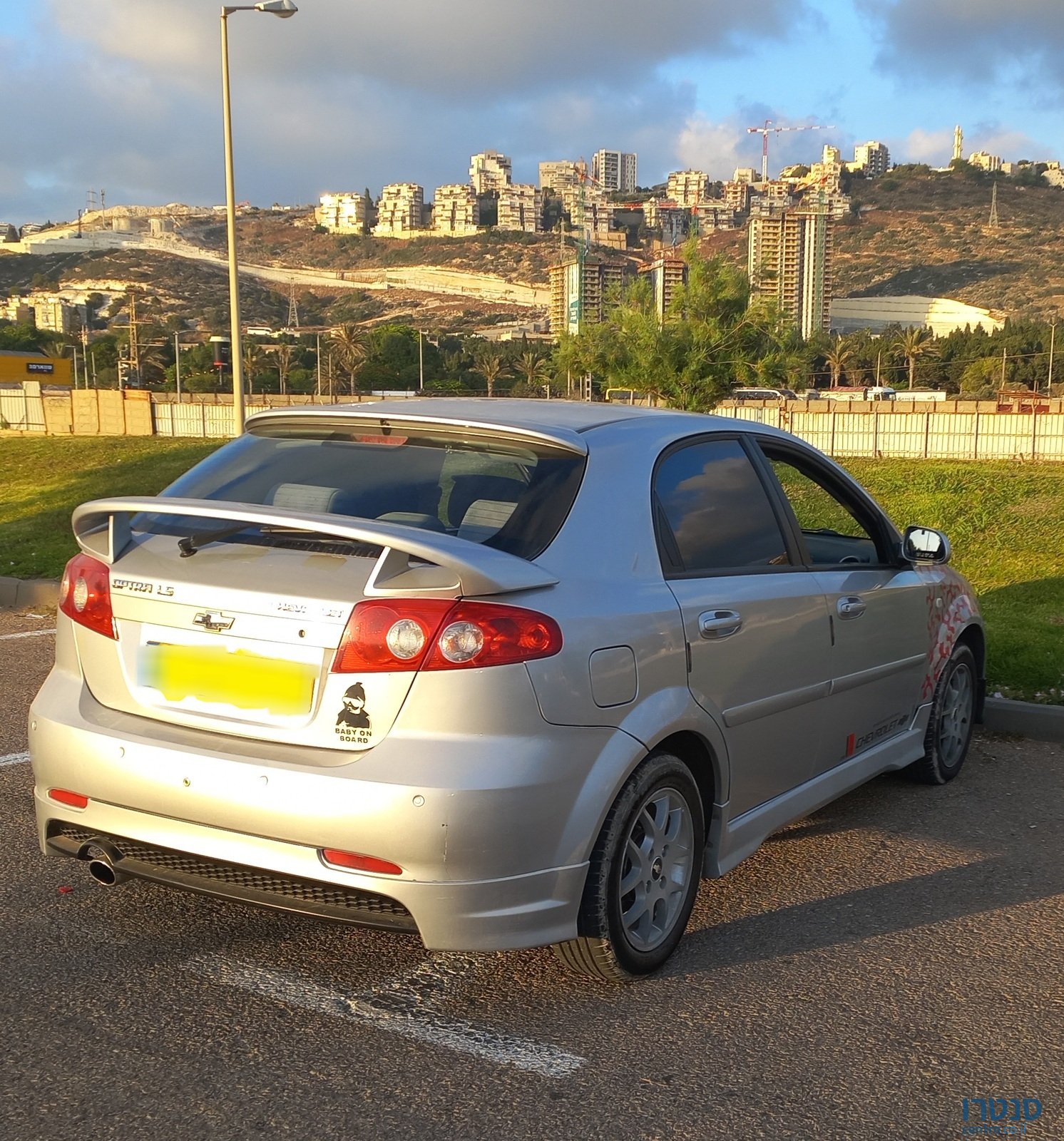 2008' Chevrolet Optra photo #3