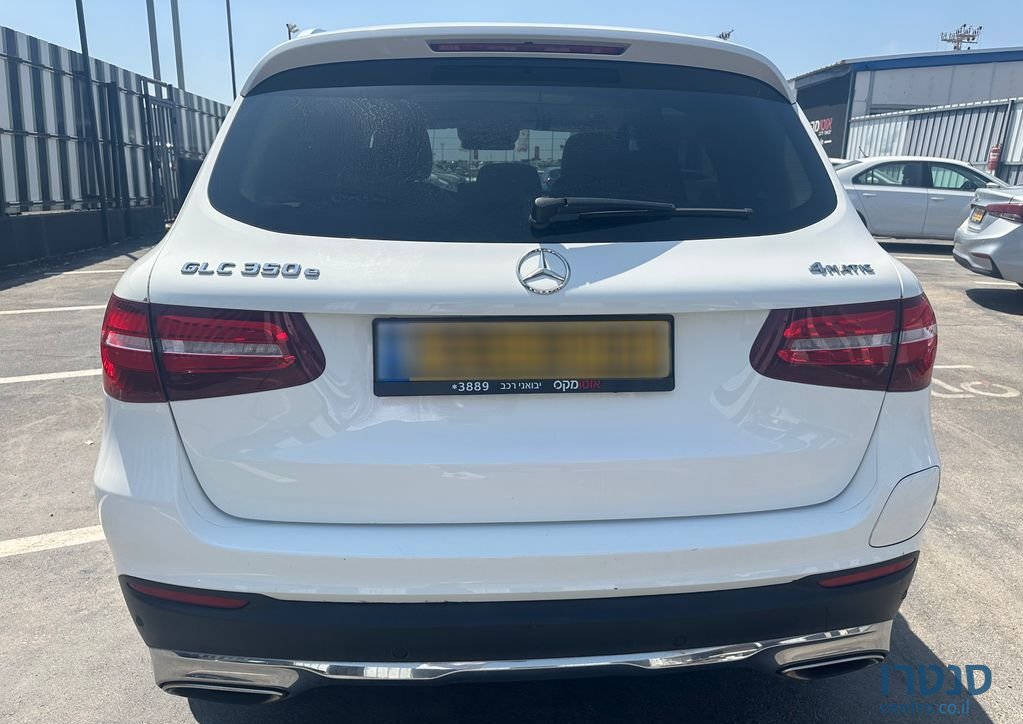 2018' Mercedes-Benz GLC מרצדס photo #2