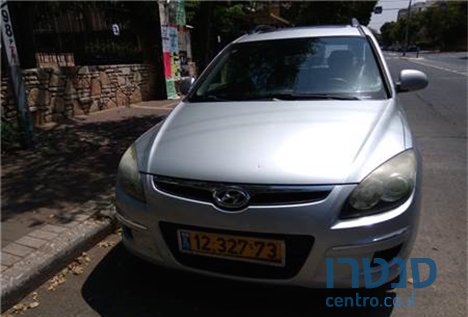 2010' Hyundai i30 photo #1