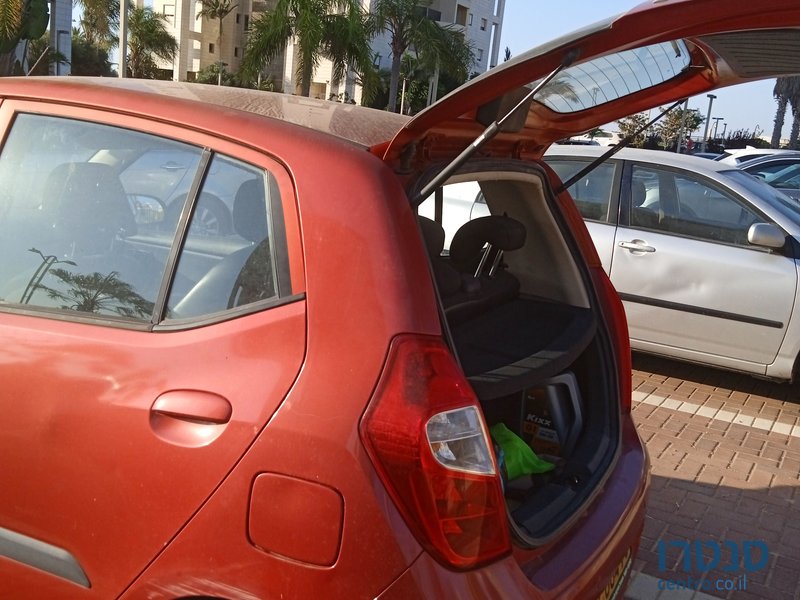 2011' Hyundai i10 יונדאי photo #3