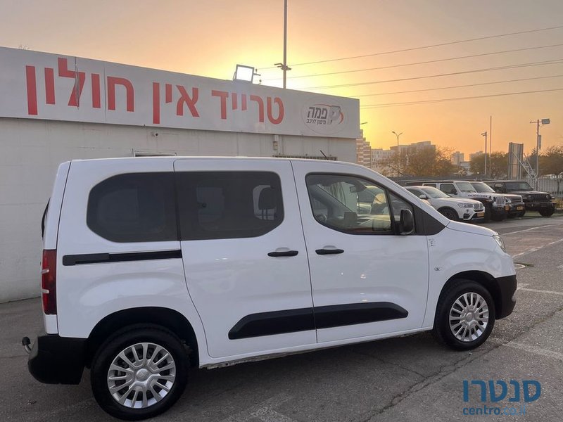 2021' Toyota City טויוטה סיטי photo #3