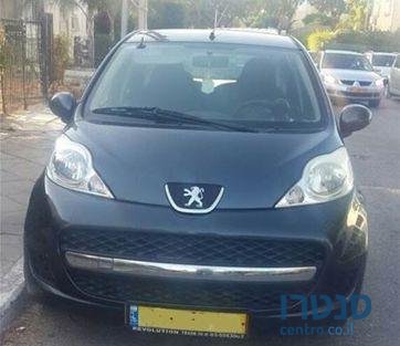 2012' Peugeot 107 photo #3