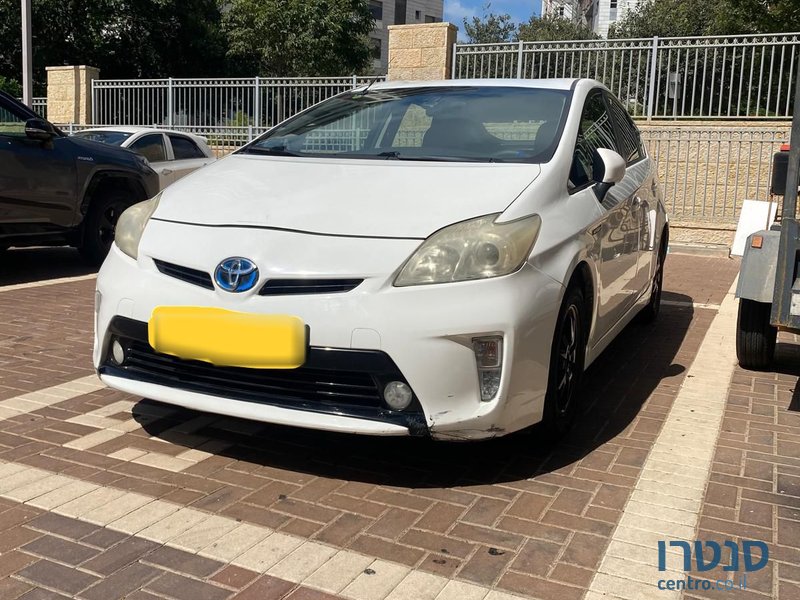 2013' Toyota Prius טויוטה פריוס photo #1