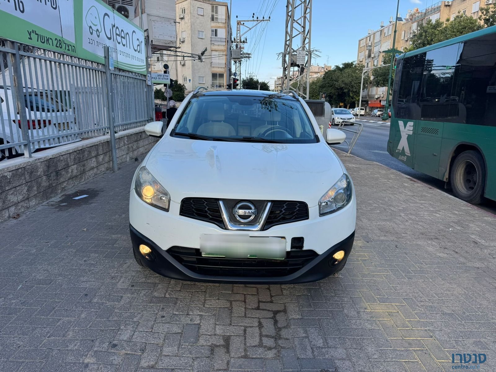 2012' Nissan Qashqai photo #3