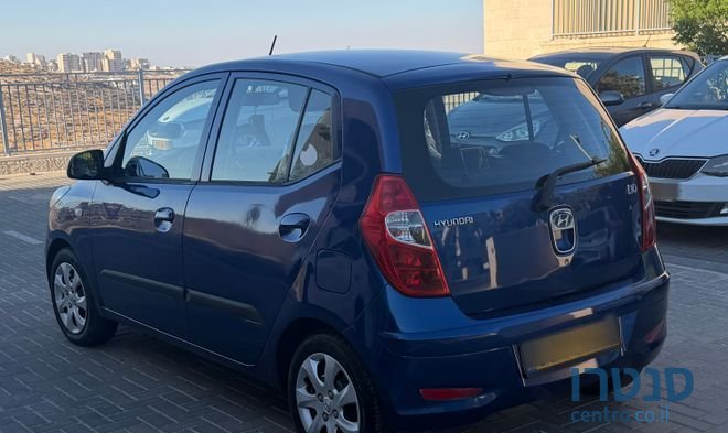 2011' Hyundai i10 יונדאי photo #3