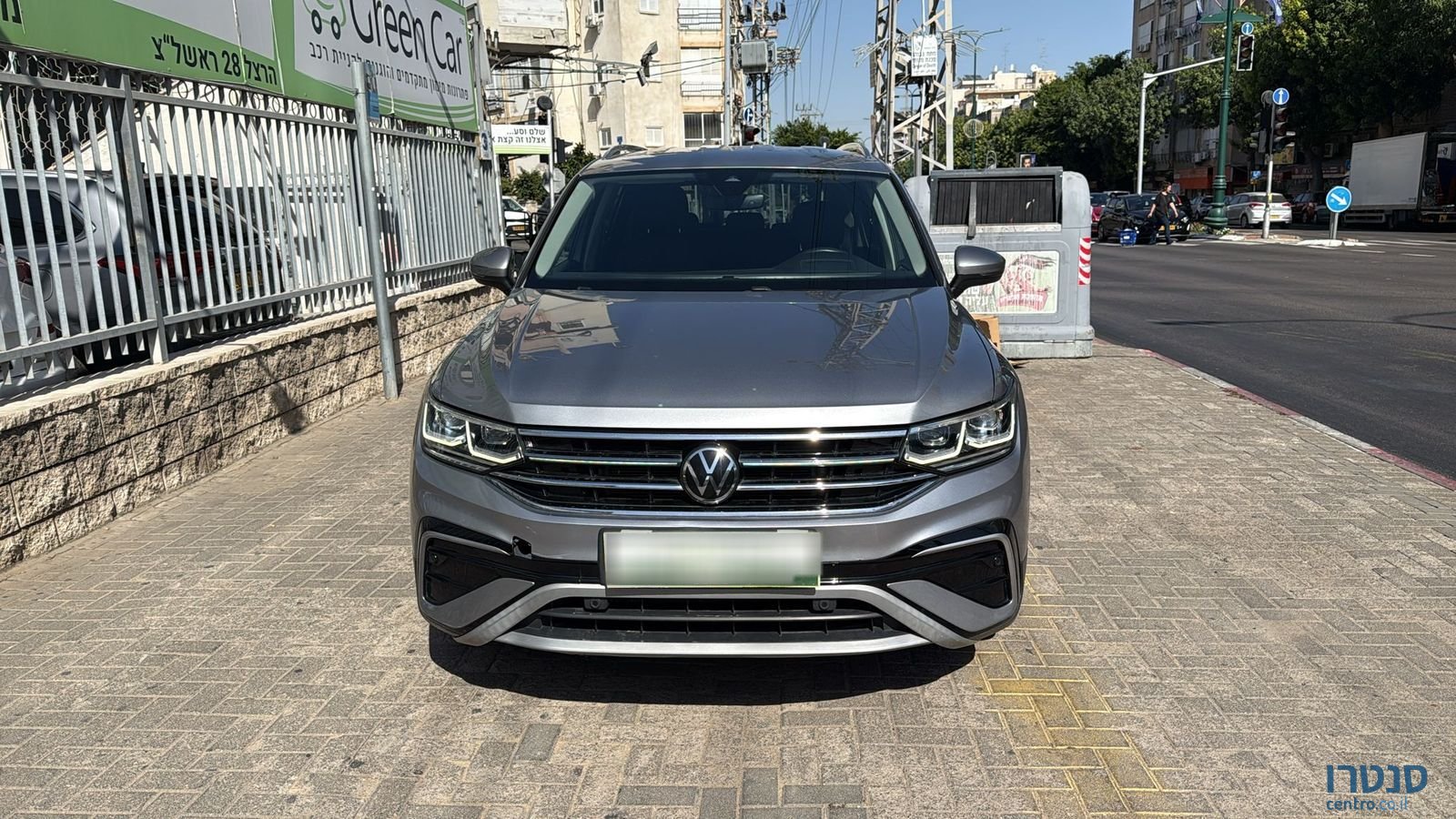 2022' Volkswagen Tiguan Allspace photo #4
