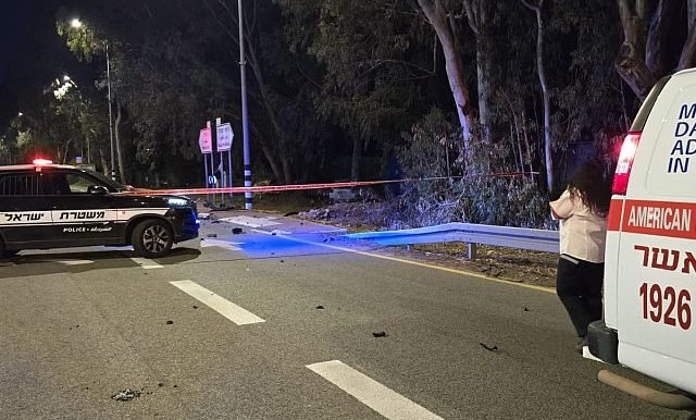 Мотоциклист столкнулся с автомобилем возле Лимана, он в тяжелом состоянии