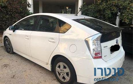 2010' Toyota Prius טויוטה פריוס photo #1