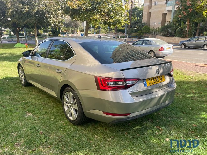 2016' Skoda Superb סקודה סופרב photo #5