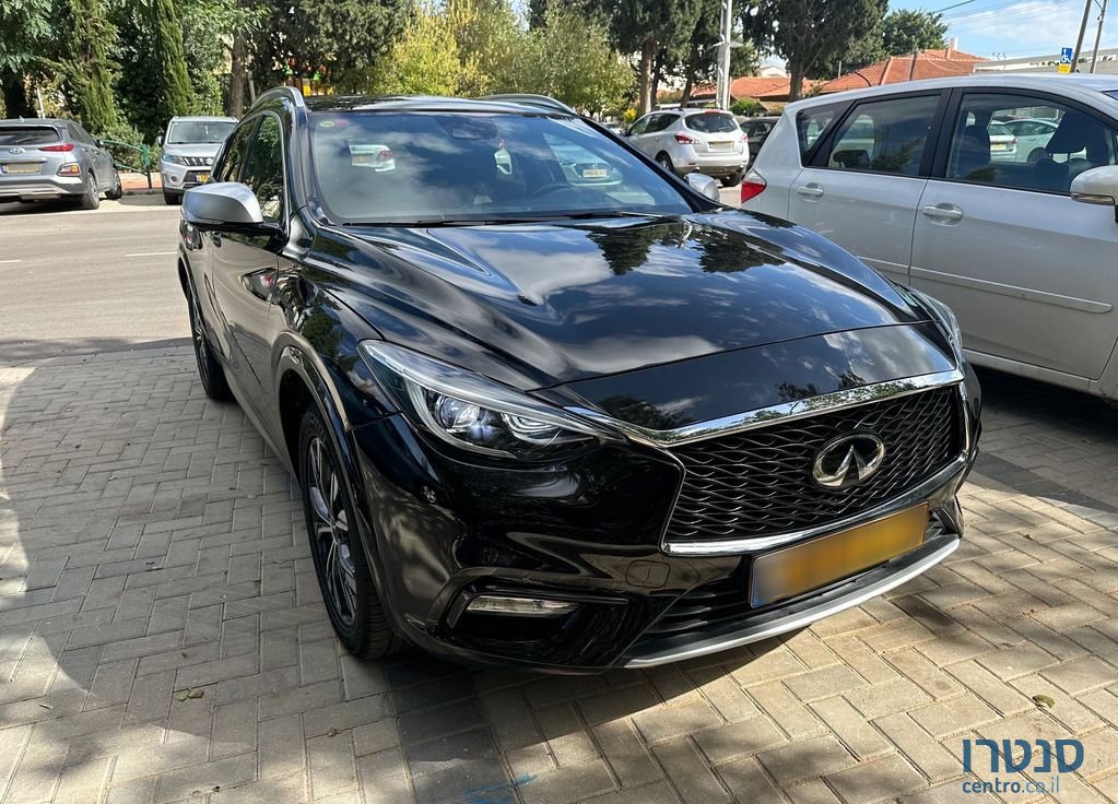 2018' Infiniti QX30 אינפיניטי photo #6