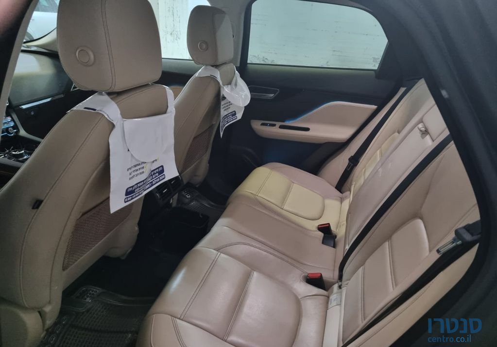2020' Jaguar F-Pace יגואר photo #5