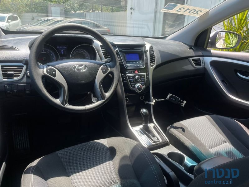 2013' Hyundai i30 photo #5